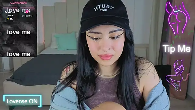 baby  kim online show from 12/21/25, 02:57