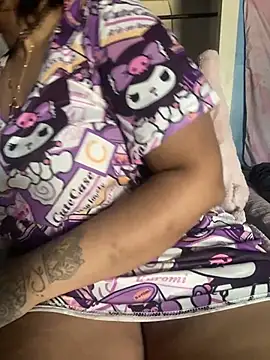 Snapshot of y0urlilgf chatting on 01/07/26, 07:16 y0urlilgf online show from 01/07/26, 07:16