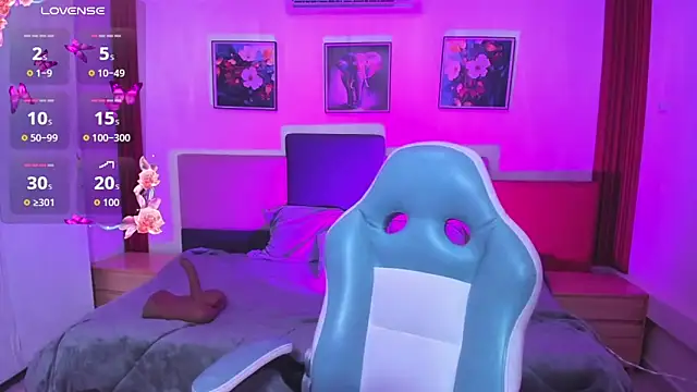 estrella bigboobs14 online show from 12/19/25, 10:00