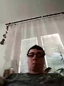 Snapshot of Lisak951 chatting on 01/06/26, 08:40 Lisak951 online show from 01/06/26, 08:40