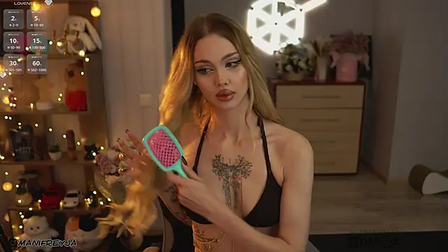 ManiFreyja online show from 09/19/25, 02:13