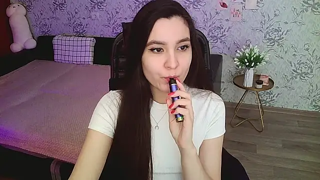 annie shine online show from 12/29/24, 03:54