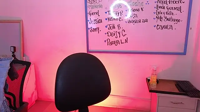 Mia Fischer online show from 03/21/26, 11:48