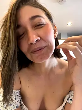 Snapshot of adarussell chatting on 09/26/25, 11:25 adarussell online show from 09/26/25, 11:25