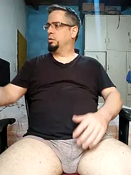 Snapshot of MrBig_2024 chatting on 02/22/25, 05:13 MrBig 2024 online show from 02/22/25, 05:13