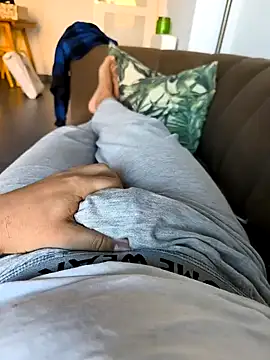 cricrimsBarcelona online show from 12/29/24, 10:12