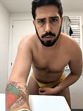 cricrimsBarcelona online show from 12/29/24, 09:09