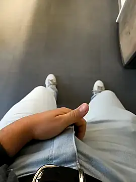 cricrimsBarcelona online show from 12/31/24, 07:20