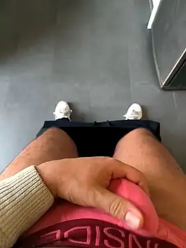 cricrimsBarcelona online show from 01/25/25, 03:52