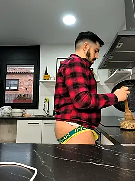 cricrimsBarcelona online show from 02/18/25, 07:32