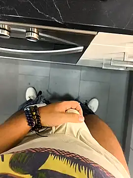 cricrimsBarcelona online show from 10/10/25, 06:23