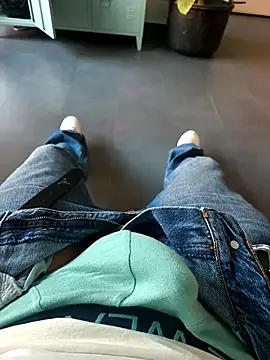 cricrimsBarcelona online show from 10/30/25, 07:21