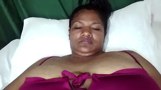 Snapshot of alejandraboobs07 chatting on 03/10/26, 02:05 alejandraboobs07 online show from 03/10/26, 02:05