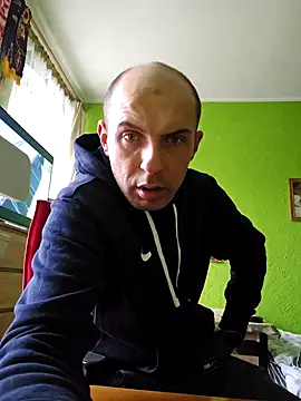 Snapshot of STANISLAW621162 chatting on 01/06/25, 12:13 STANISLAW621162 online show from 01/06/25, 12:13