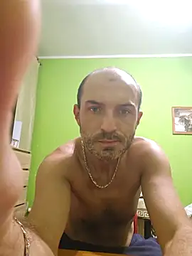 Snapshot of STANISLAW621162 chatting on 01/20/25, 04:45 STANISLAW621162 online show from 01/20/25, 04:45