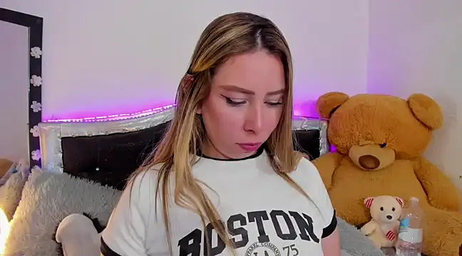 JanneKim online show from 02/04/25, 08:28