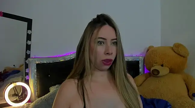 JanneKim online show from 03/04/25, 09:54