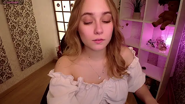 LianaBright online show from 01/21/25, 11:56