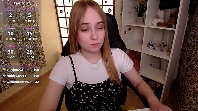 LianaBright online show from 01/30/25, 04:58