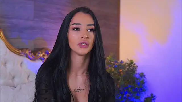 DeniseDevilles online show from 12/04/24, 07:39