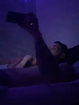 Snapshot of chavito2223 chatting on 03/03/26, 04:29 chavito2223 online show from 03/03/26, 04:29