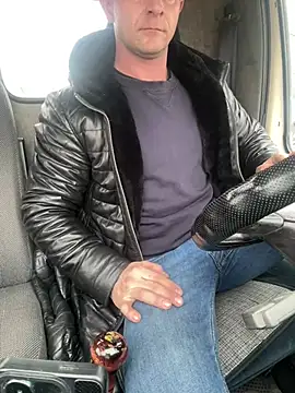 Snapshot of AlexGWoW chatting on 01/24/25, 11:15 AlexGWoW online show from 01/24/25, 11:15