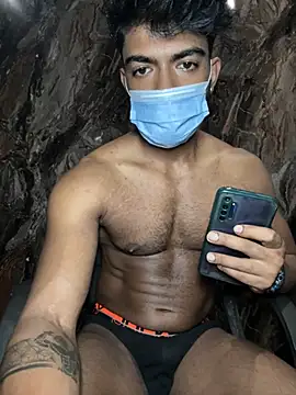 rony6663 online show from 11/10/25, 09:41