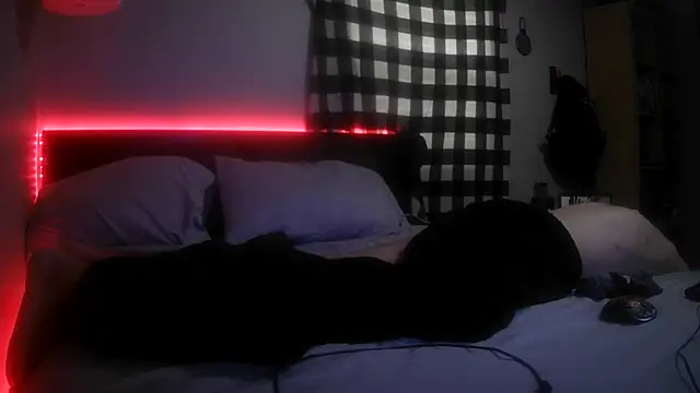 Snapshot of smokee_parT903 chatting on 12/20/24, 07:17 smokee parT903 online show from 12/20/24, 07:17