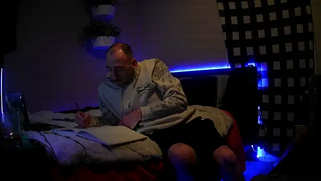 Snapshot of smokee_parT903 chatting on 01/17/25, 10:55 smokee parT903 online show from 01/17/25, 10:55