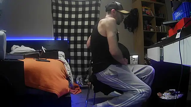 Snapshot of smokee_parT903 chatting on 03/11/25, 10:20 smokee parT903 online show from 03/11/25, 10:20