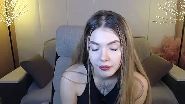 Snapshot of Ritaneer chatting on 02/11/25, 09:09 Ritaneer online show from 02/11/25, 09:09