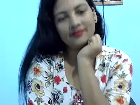 Snapshot of tripti2 chatting on 02/22/25, 06:39 tripti2 online show from 02/22/25, 06:39