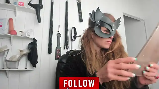 Snapshot of jessiburningheels chatting on 09/10/25, 03:12 jessiburningheels online show from 09/10/25, 03:12