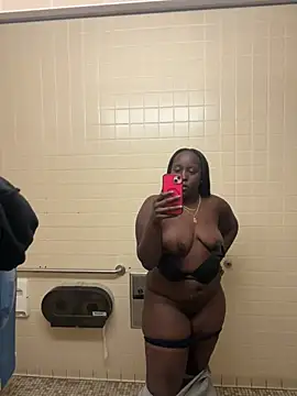 Snapshot of Insultedbalceni chatting on 01/24/25, 08:54 Insultedbalceni online show from 01/24/25, 08:54