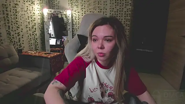 whoa-hoa-hoa-hoa-hoa online show from 03/04/26, 01:39