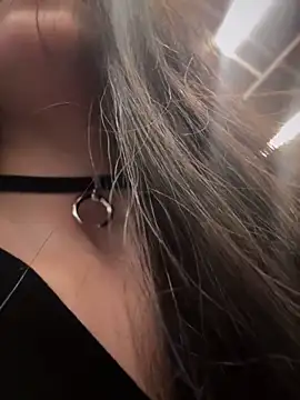 meow girl online show from 02/19/25, 11:06