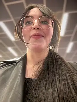 meow girl online show from 02/27/25, 01:17