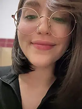 meow girl online show from 03/19/25, 10:11