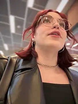 meow girl online show from 03/19/25, 01:18