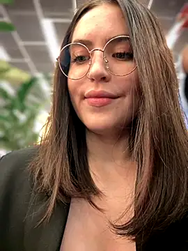 meow girl online show from 09/29/25, 11:48