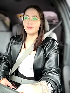 meow girl online show from 10/15/25, 09:42