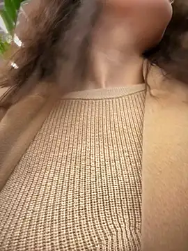 meow girl online show from 10/27/25, 11:25