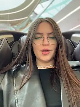 meow girl online show from 03/25/26, 10:10