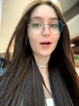 meow girl online show from 04/08/26, 03:01