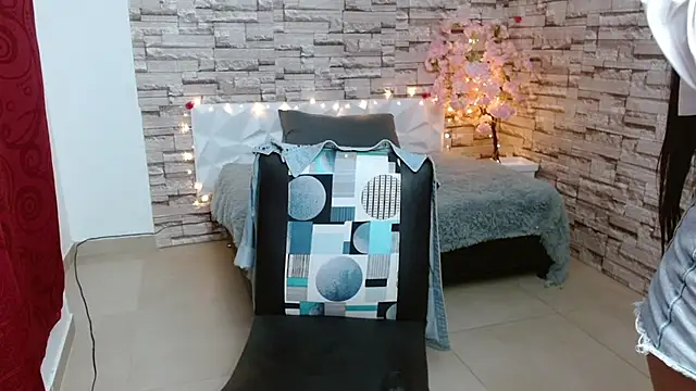 Snapshot of Vanse_lust chatting on 12/11/24, 10:49 Vanse lust online show from 12/11/24, 10:49