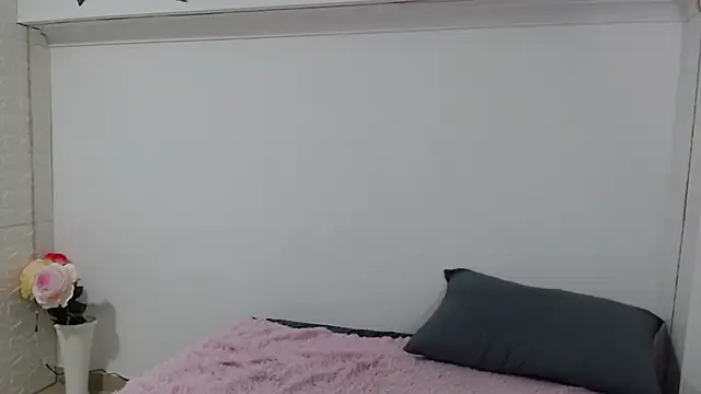 Snapshot of Vanse_lust chatting on 01/20/25, 09:53 Vanse lust online show from 01/20/25, 09:53