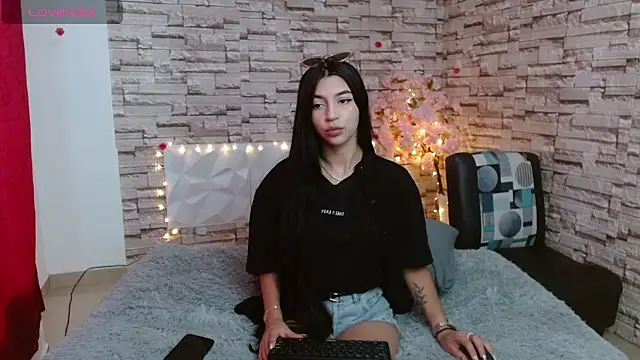 Snapshot of Vanse_lust chatting on 02/08/25, 06:55 Vanse lust online show from 02/08/25, 06:55