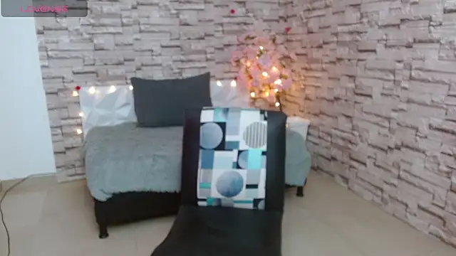 Snapshot of Vanse_lust chatting on 02/12/25, 09:22 Vanse lust online show from 02/12/25, 09:22