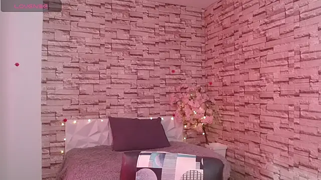 Snapshot of Vanse_lust chatting on 02/19/25, 08:31 Vanse lust online show from 02/19/25, 08:31