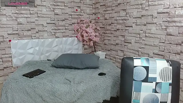 Snapshot of Vanse_lust chatting on 03/14/25, 01:27 Vanse lust online show from 03/14/25, 01:27